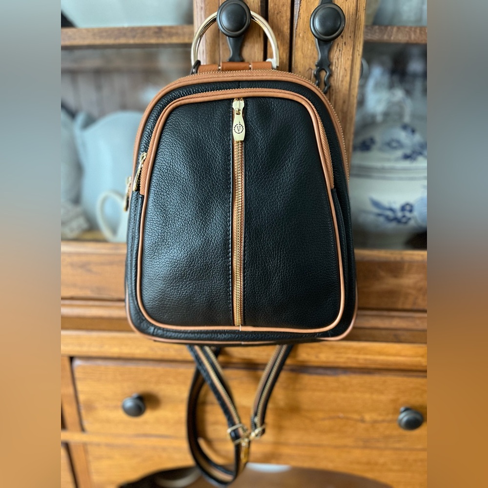 Valentina NWT Black and Tan Leather Backpack Style Handbag Made in Italy